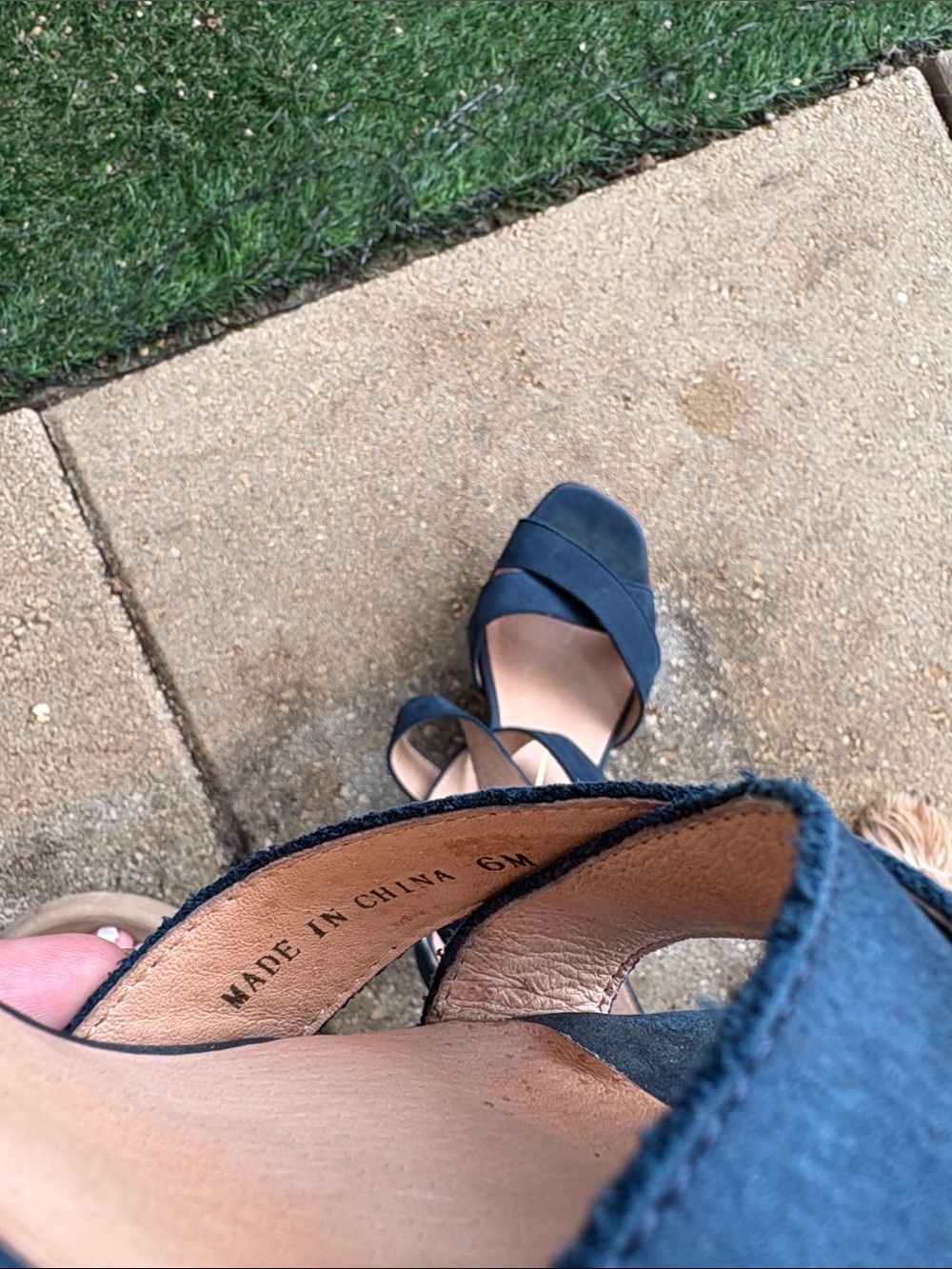 Dolce Vita Dark Blue Suede Crisscross Ankle Strap Block Heels - Picture 10 of 10